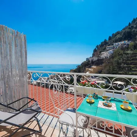 Konukevi Casa Pietro 4*