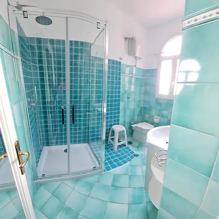 Konukevi Casa Pietro 4*